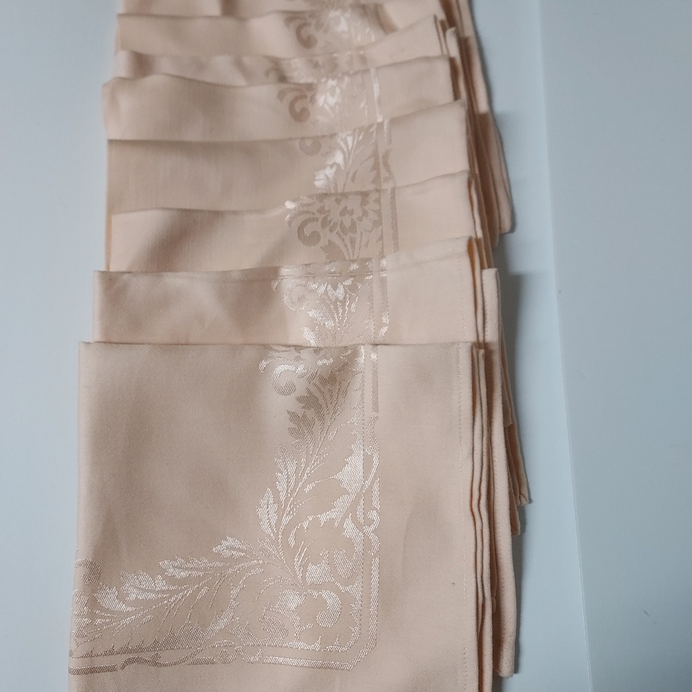 8  17-inch square dinner napkins peach color design